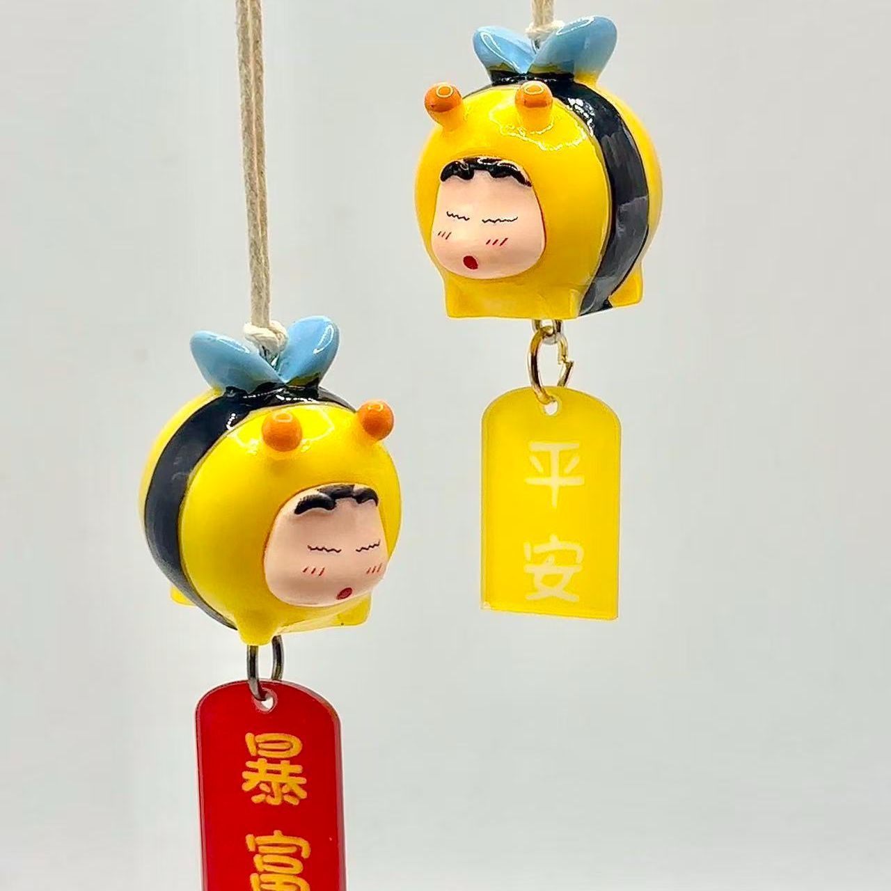 Interior Design Services - Crayon Shin-chan Bee Cosplay Figure Car