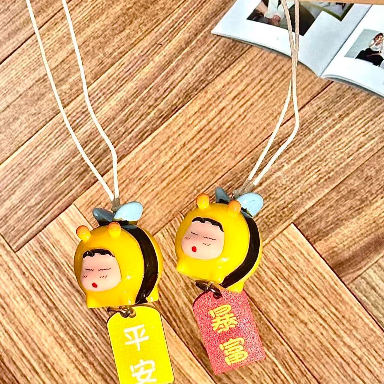 Crayon Shin-chan Bee Cosplay F - Interior Design Services recension och pris